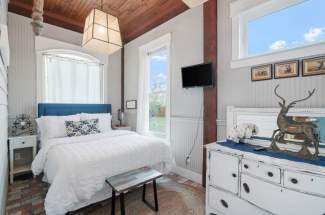 Additional flex bedroom