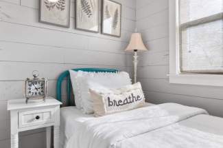 Guest house room 1