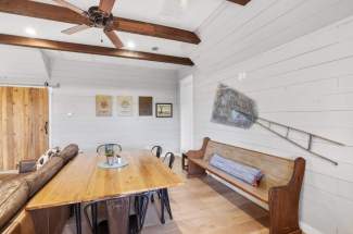Guest house dining area