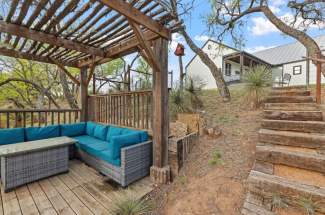Entry stairs to Live Oak Creek & siting area