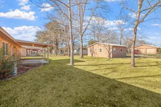 Backyard storage building