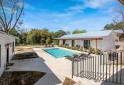 Pool/Courtyard