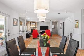 Dining area / living room