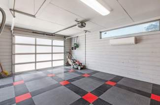 Oversized garage