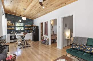 42-Guest-House-living-area