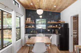 43-Guest-House-kitcehn