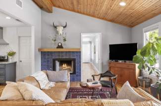 5-Living-Area