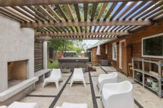 55-Out-door-living-area