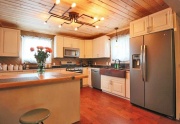 405 Pecan Kitchen 1