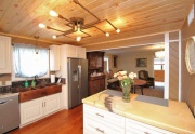 405 pecan kitchen 2