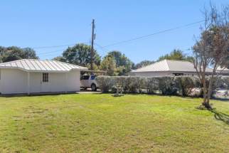 32-Backyard-1
