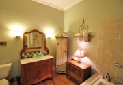 702 Austin master bath to