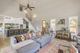Living area / dining area & kitchen