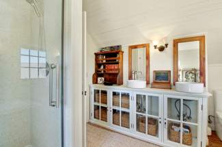 Upstairs bathroom
