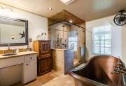 16_Master-Bathroom_1800x1200_3668358