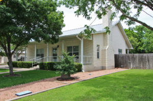 614 West Hackberry Fredericksburg TX Picture Gallery