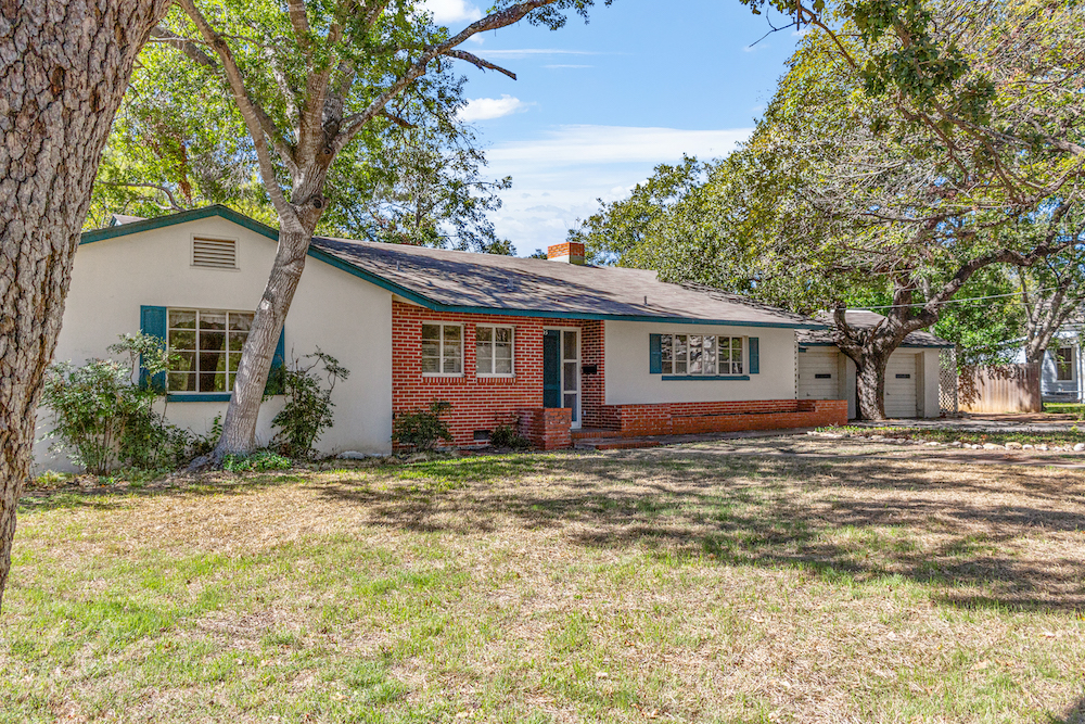 205 Travis Home For Sale Fredericksburg TX