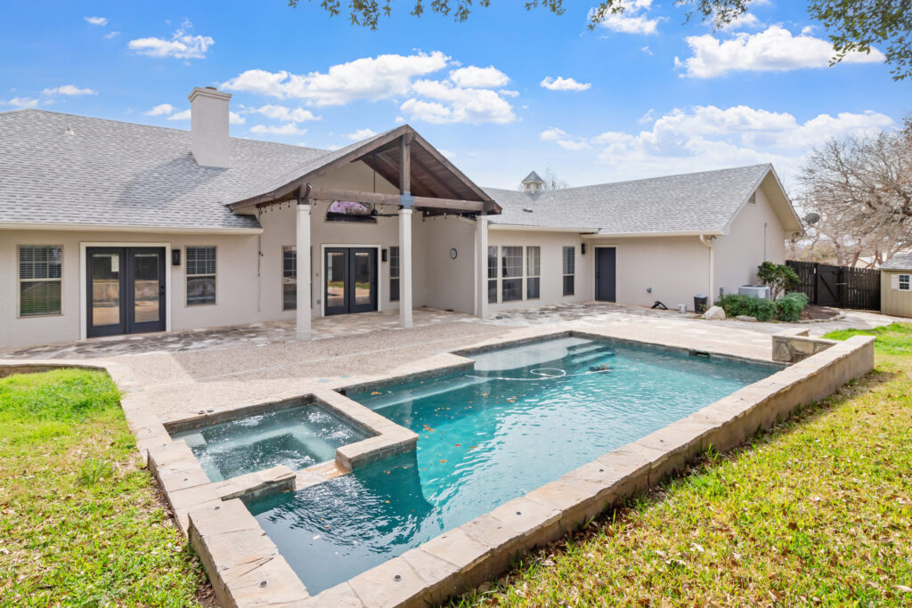 2142 Stone Oak Fredericksburg TX Photo Gallery